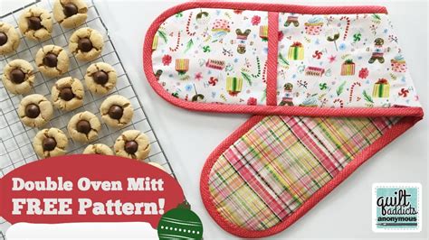 double ended oven mitt.